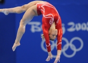 开云体育直播-F1街道赛焦点战，德国淘汰赛过关雷恩，一场速度与意志的双重交响