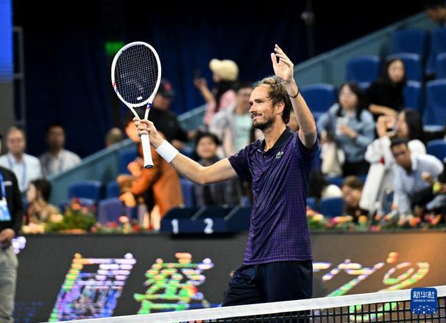 包含法国网球队力克西班牙网球队,梅德韦杰夫爆发神勇的词条 包含法国网球队力克西班牙网球队,梅德韦杰夫爆发神勇的词条