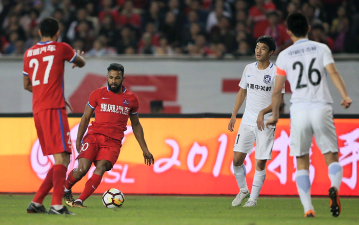 包含恒大客场狭胜，提前实现保级目标！的词条