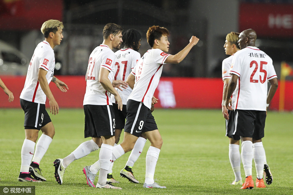 关于广州富力与河北华夏幸福战平，双方互有胜机的信息