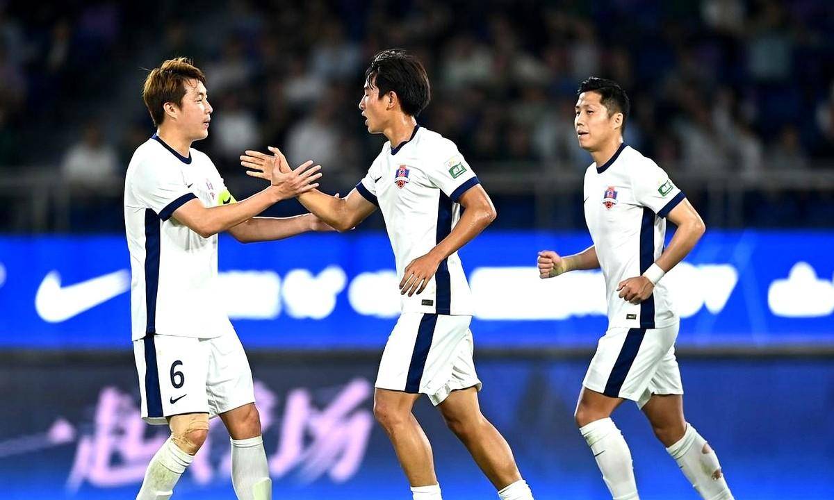 强队对抗，比赛持续白热化的简单介绍