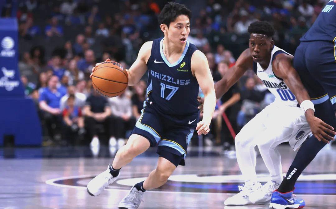 关于灰熊轻取日本男篮，波特统治全场的信息