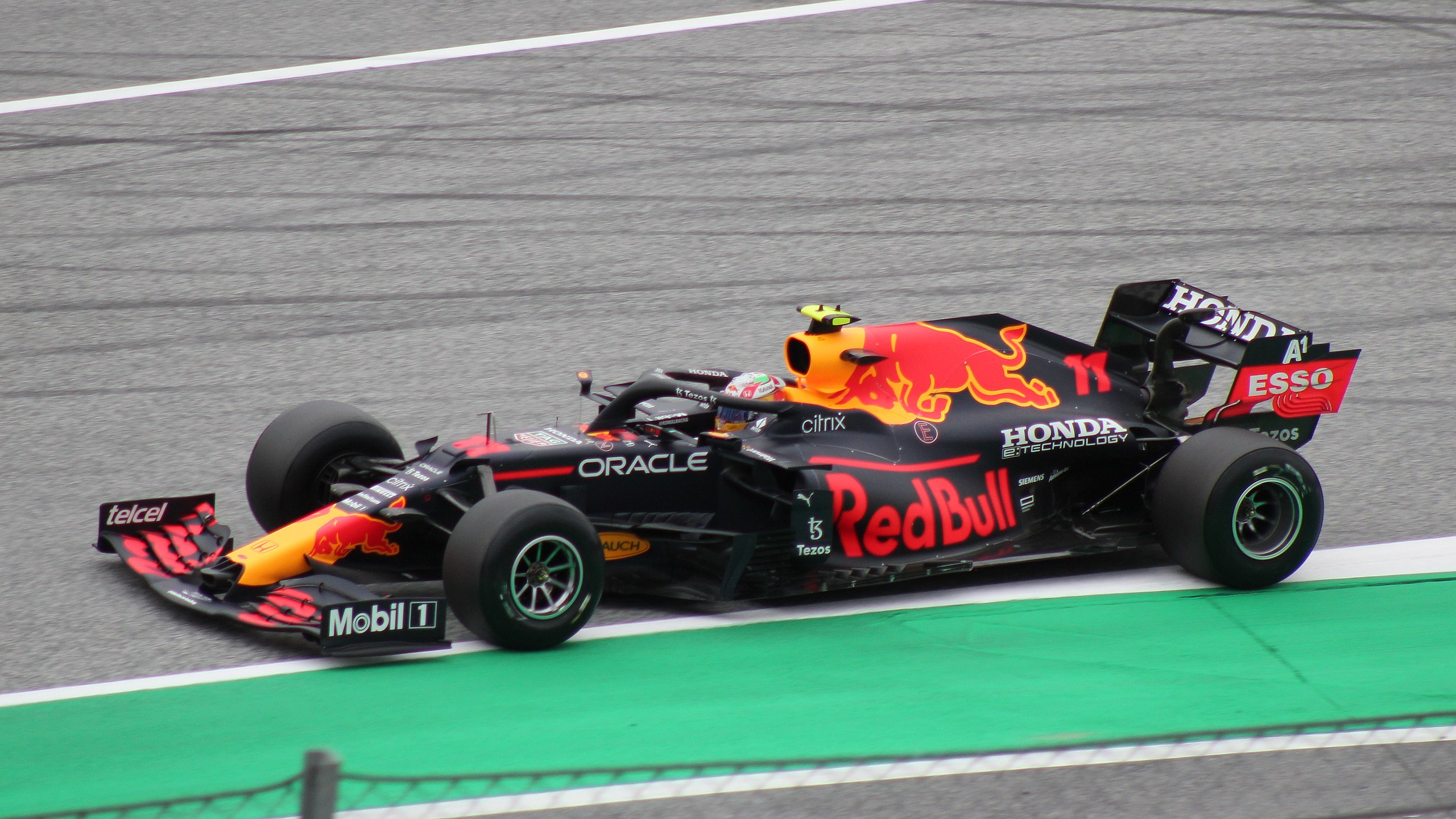 阿斯顿马丁翻盘红牛车队,佩雷兹状态火热的简单介绍 阿斯顿马丁翻盘红牛车队,佩雷兹状态火热的简单介绍