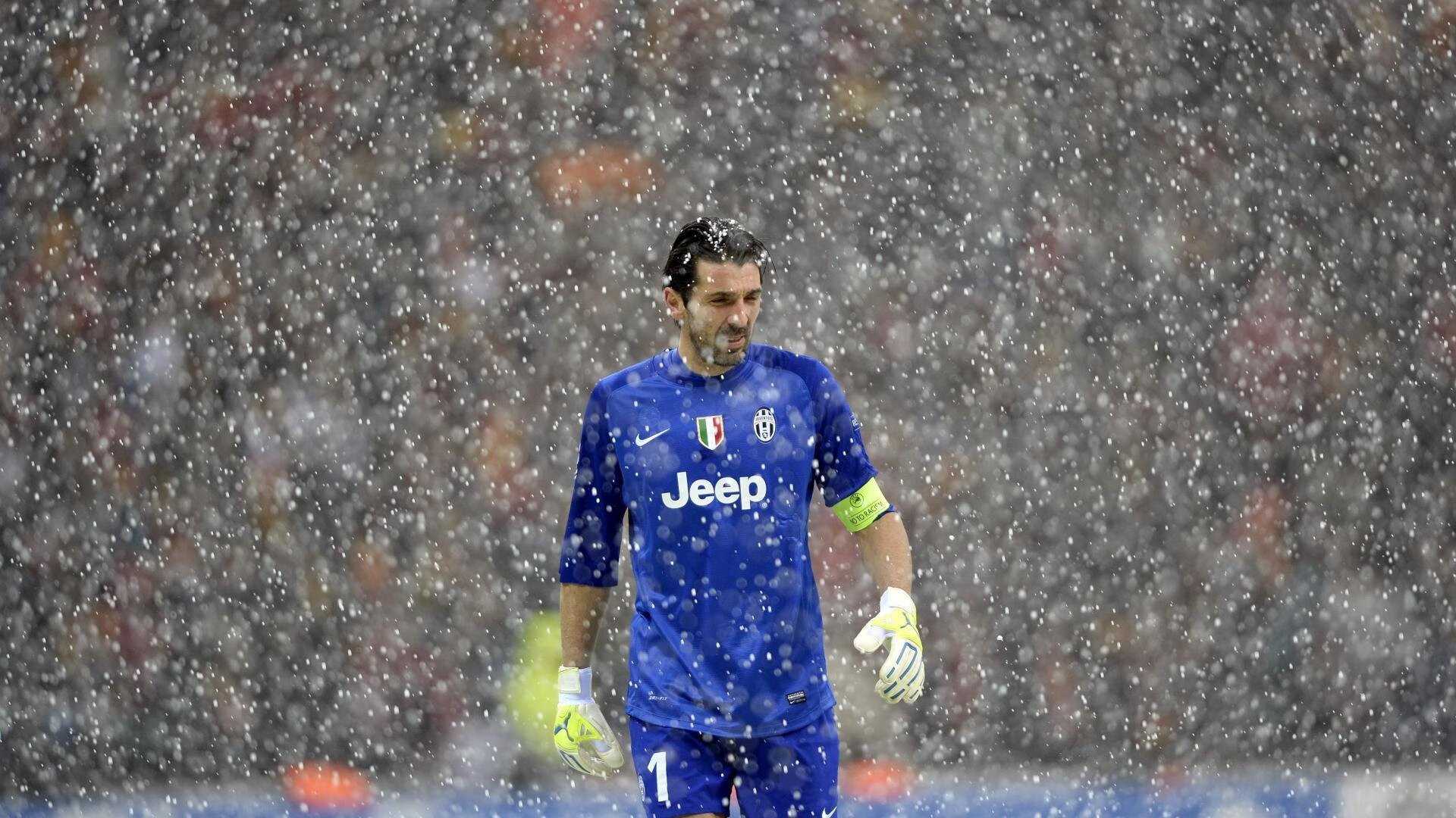 芬兰险胜爱尔兰，弗拉霍维奇成为关键先生